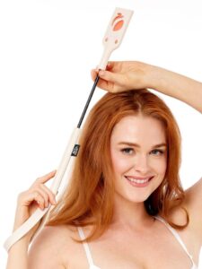 Sportsheets Peaches 'n CreaMe Impression Mini Riding Crop (Pink): Peach Cutout Tip for Playful Power Play Sportsheets Peaches 'n CreaMe Impression Mini Riding Crop — Erotic • Pink